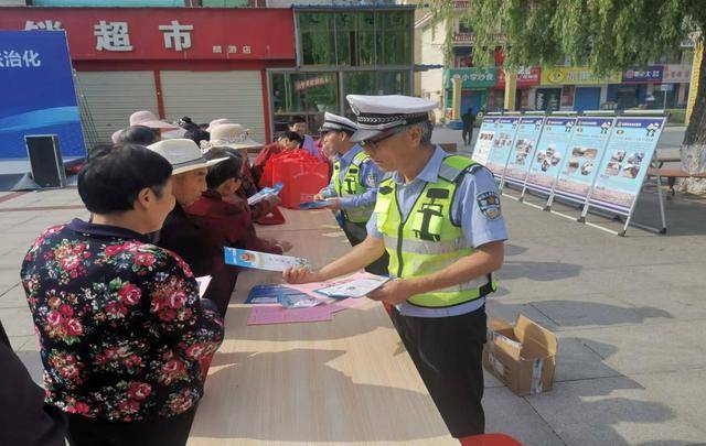 麟游公安交警打出“组合拳” 筑牢夏季交通安全“防护网”